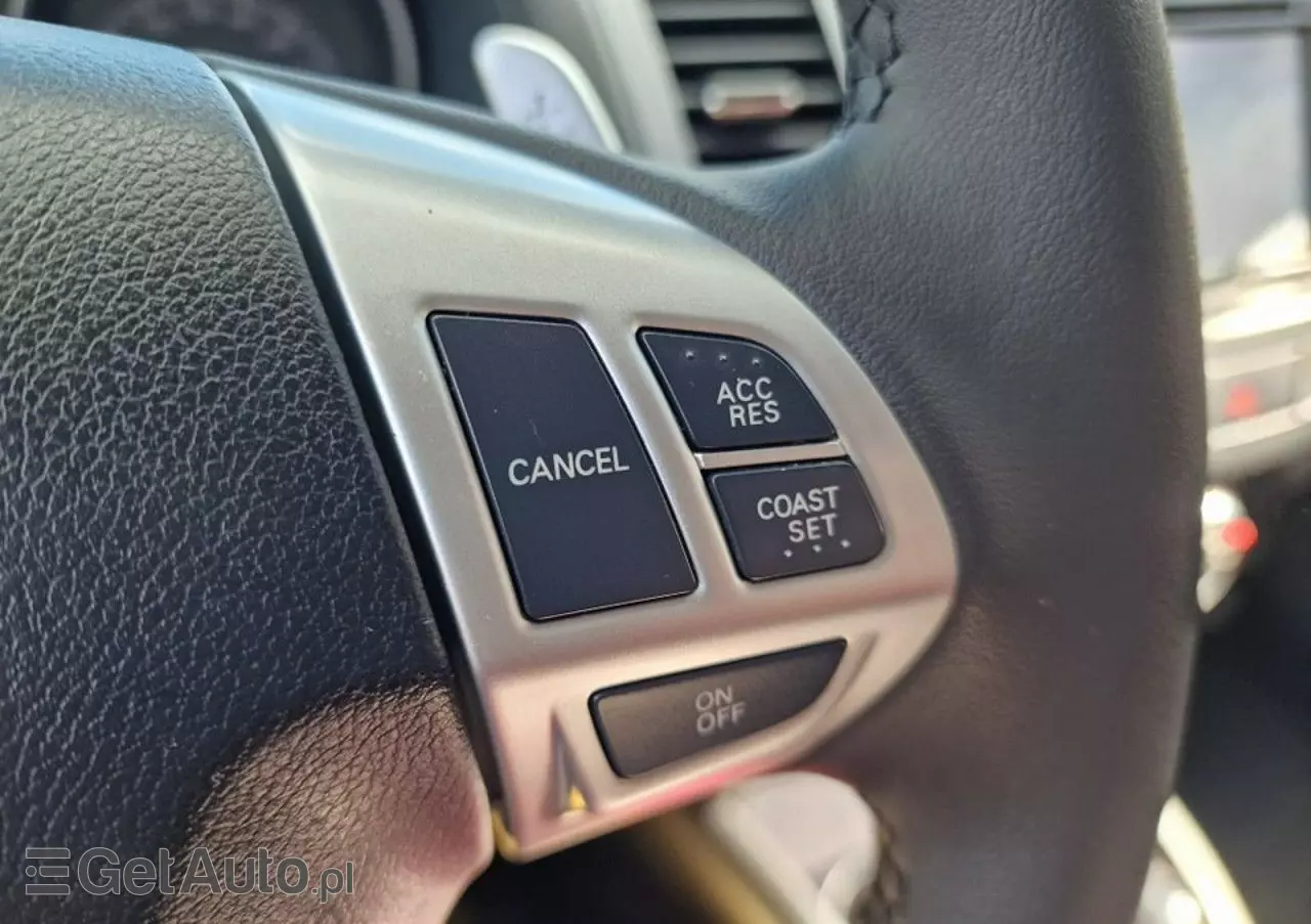 MITSUBISHI Outlander 2.4 Instyle NAVI EU5 CVT