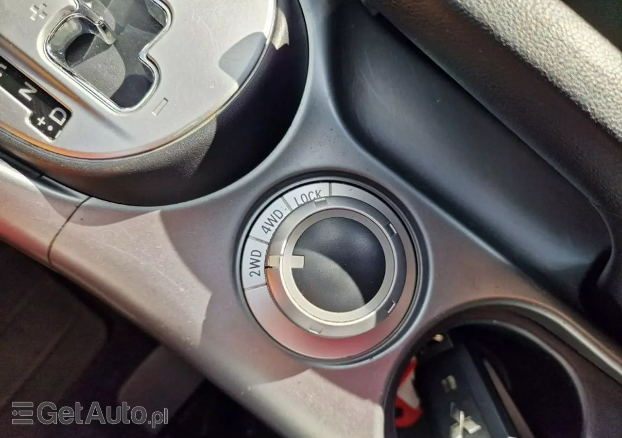 MITSUBISHI Outlander 2.4 Instyle NAVI EU5 CVT