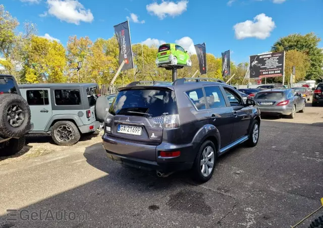 MITSUBISHI Outlander 2.4 Instyle NAVI EU5 CVT
