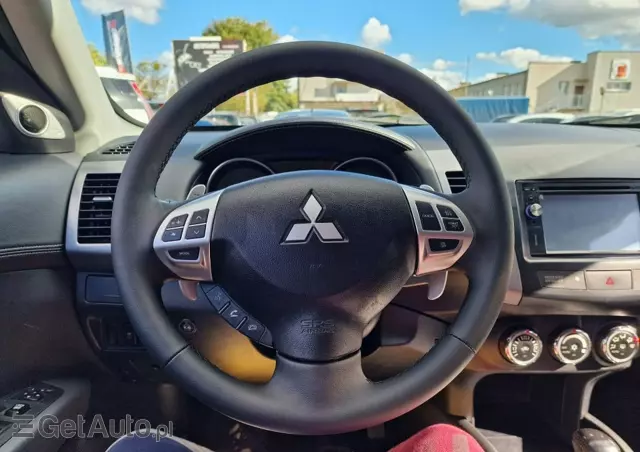MITSUBISHI Outlander 2.4 Instyle NAVI EU5 CVT