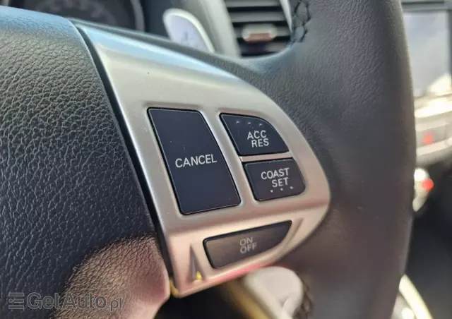 MITSUBISHI Outlander 2.4 Instyle NAVI EU5 CVT