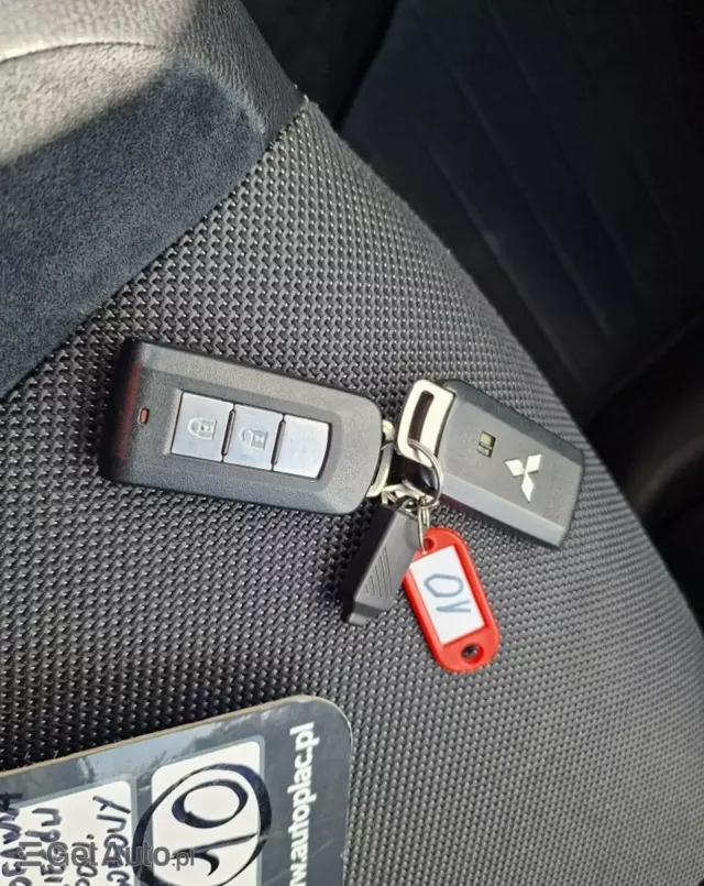 MITSUBISHI Outlander 2.4 Instyle NAVI EU5 CVT