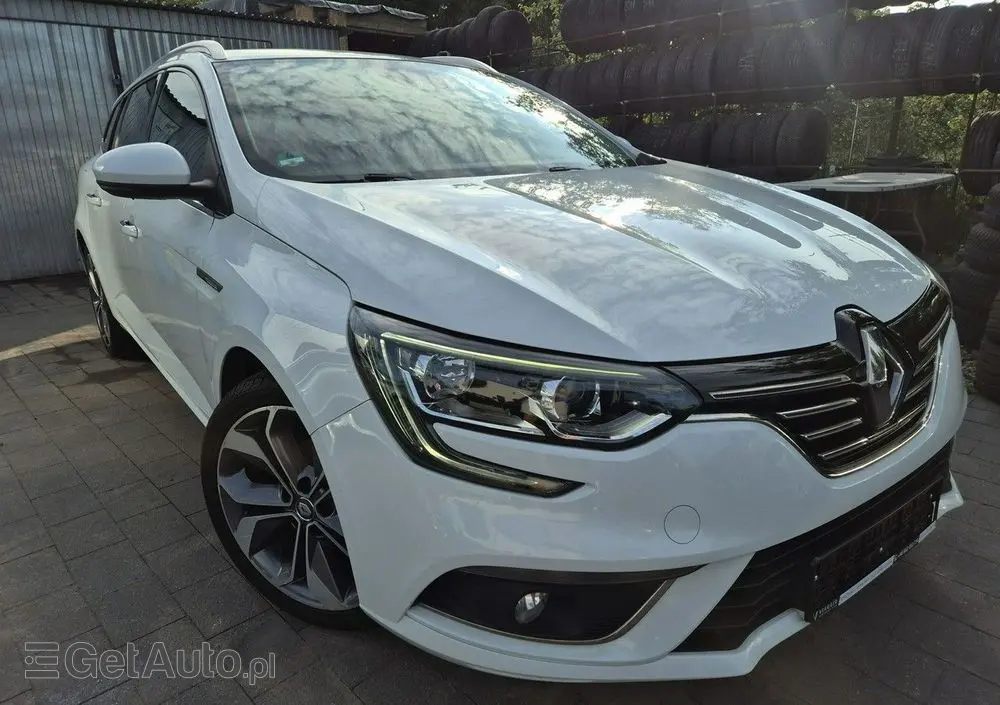 RENAULT Megane ENERGY TCe 130 INTENS