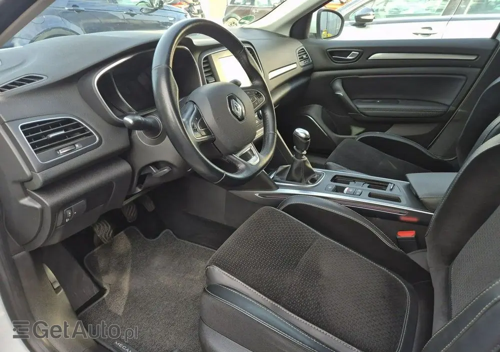 RENAULT Megane ENERGY TCe 130 INTENS