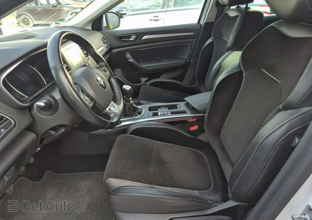 RENAULT Megane ENERGY TCe 130 INTENS