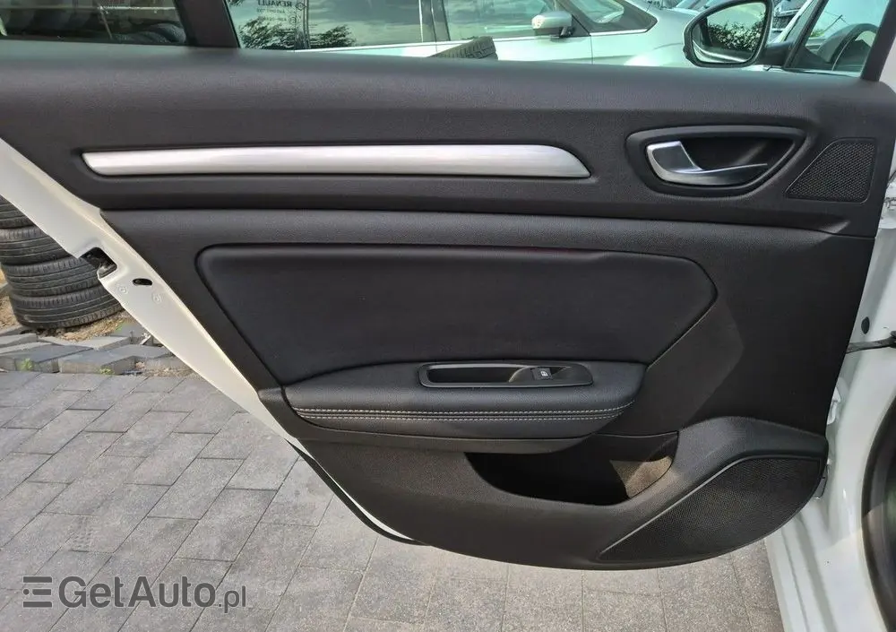 RENAULT Megane ENERGY TCe 130 INTENS