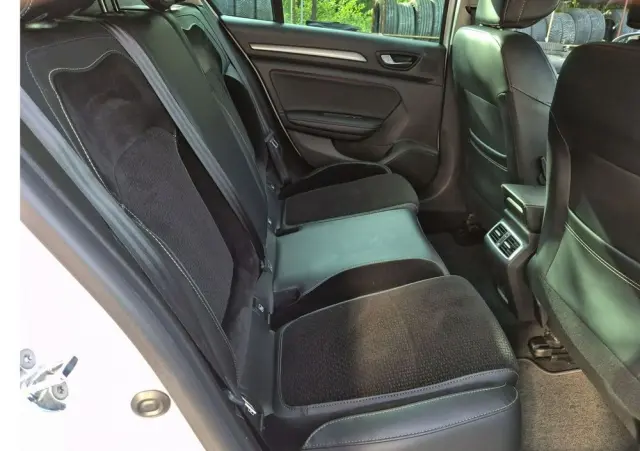 RENAULT Megane ENERGY TCe 130 INTENS