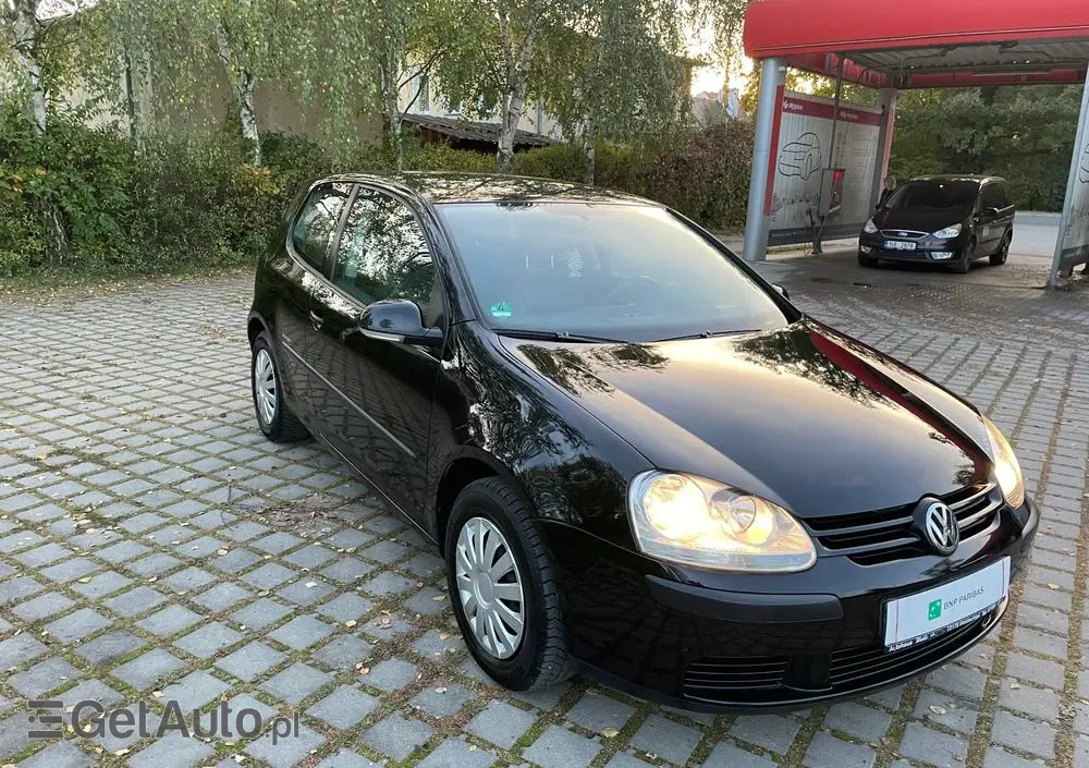 VOLKSWAGEN Golf V 1.4 Entry