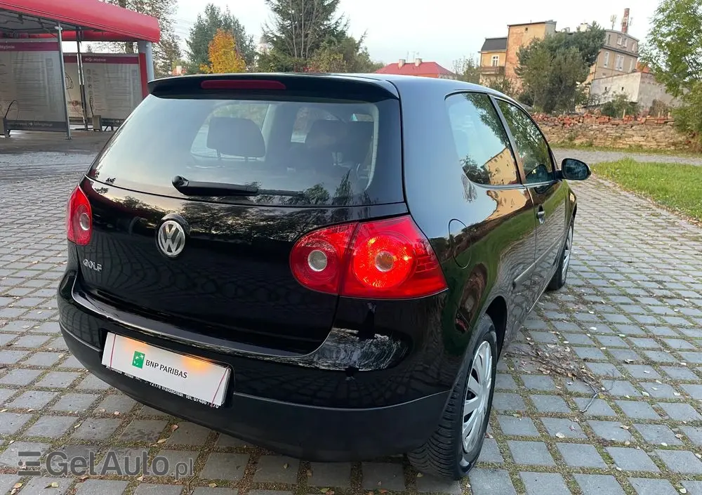 VOLKSWAGEN Golf V 1.4 Entry