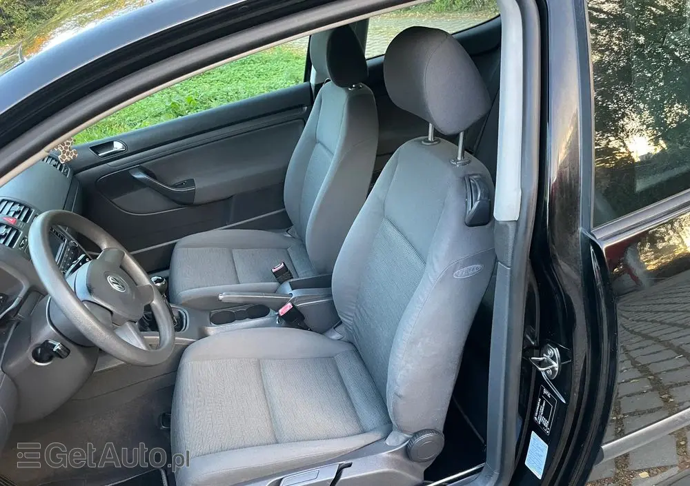 VOLKSWAGEN Golf V 1.4 Entry