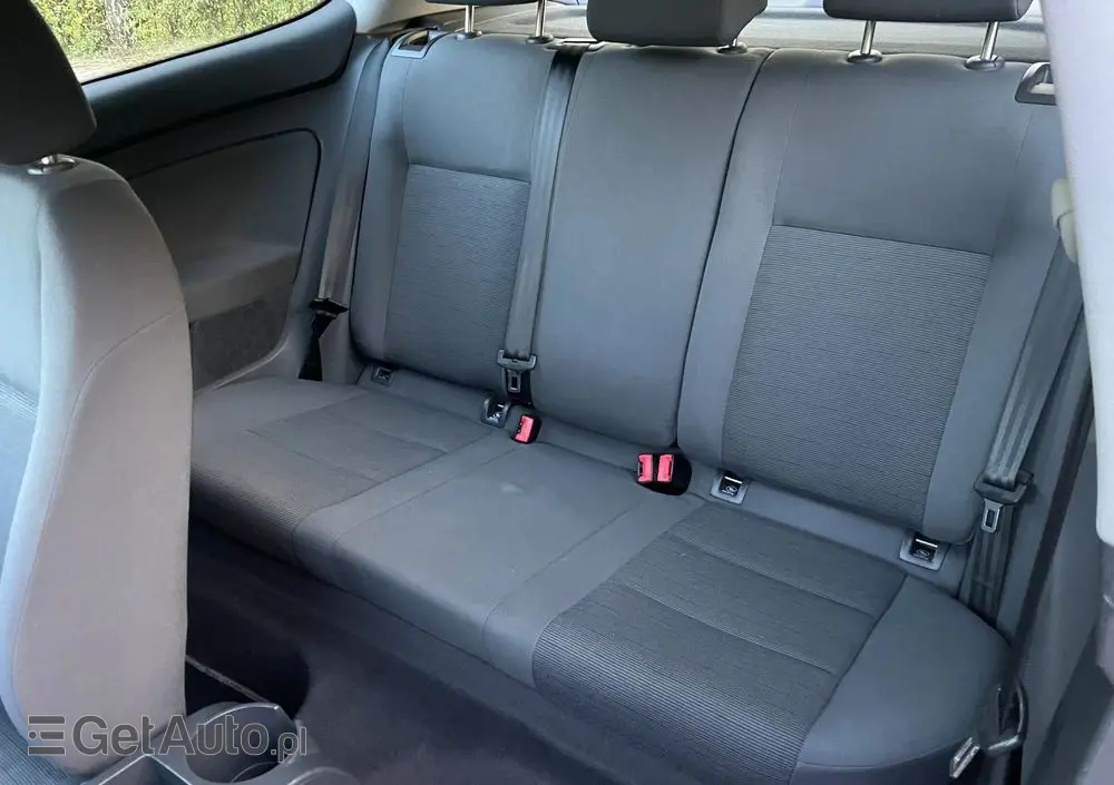 VOLKSWAGEN Golf V 1.4 Entry