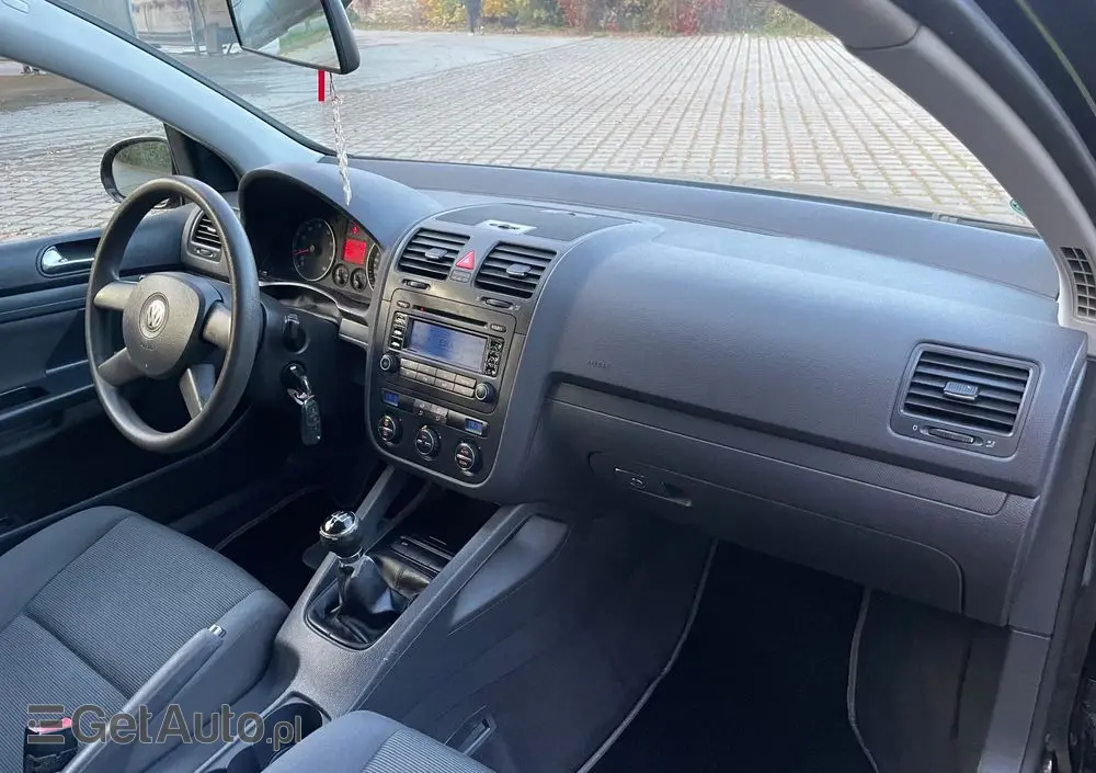 VOLKSWAGEN Golf V 1.4 Entry