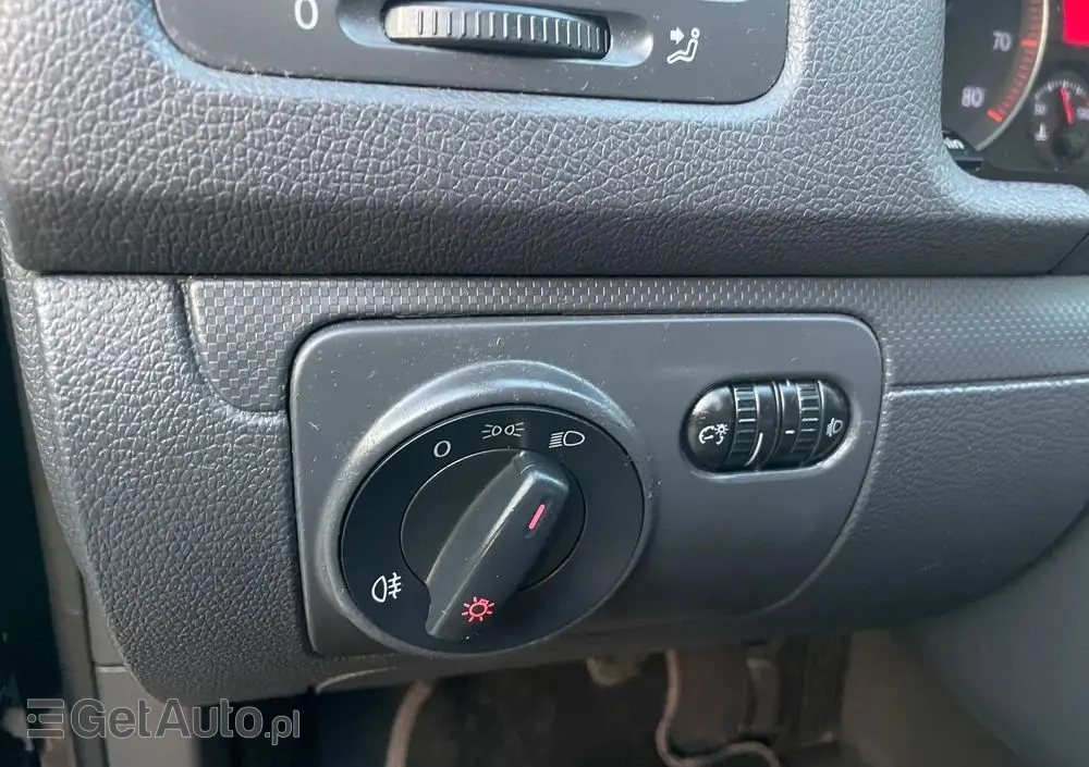 VOLKSWAGEN Golf V 1.4 Entry