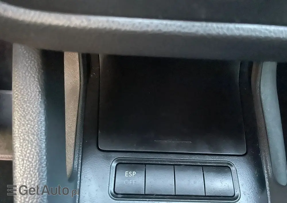 VOLKSWAGEN Golf V 1.4 Entry