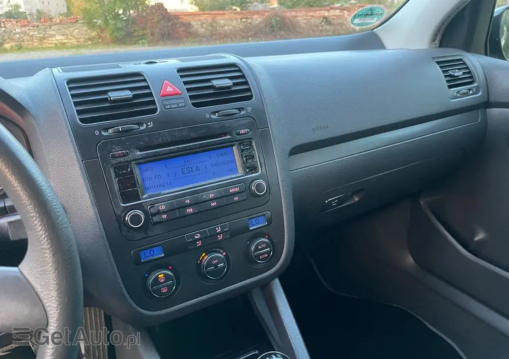 VOLKSWAGEN Golf V 1.4 Entry