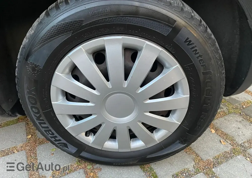 VOLKSWAGEN Golf V 1.4 Entry