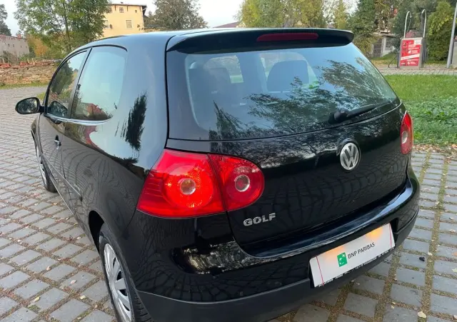 VOLKSWAGEN Golf V 1.4 Entry