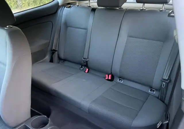 VOLKSWAGEN Golf V 1.4 Entry