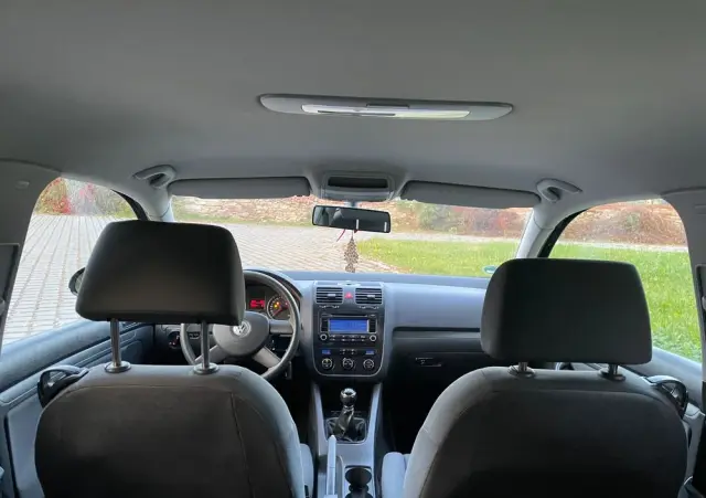 VOLKSWAGEN Golf V 1.4 Entry