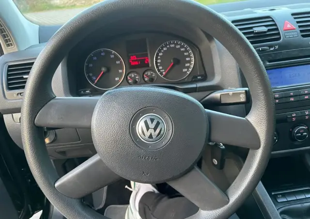 VOLKSWAGEN Golf V 1.4 Entry