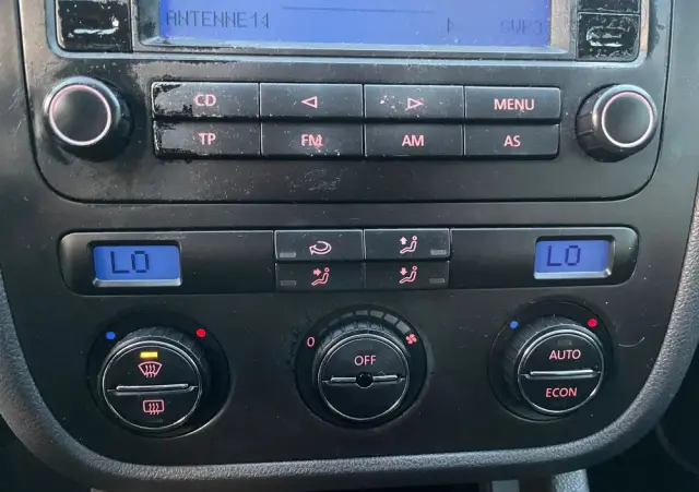 VOLKSWAGEN Golf V 1.4 Entry