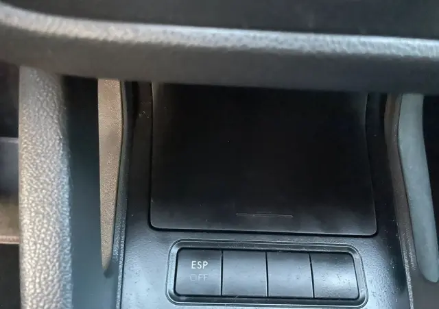 VOLKSWAGEN Golf V 1.4 Entry