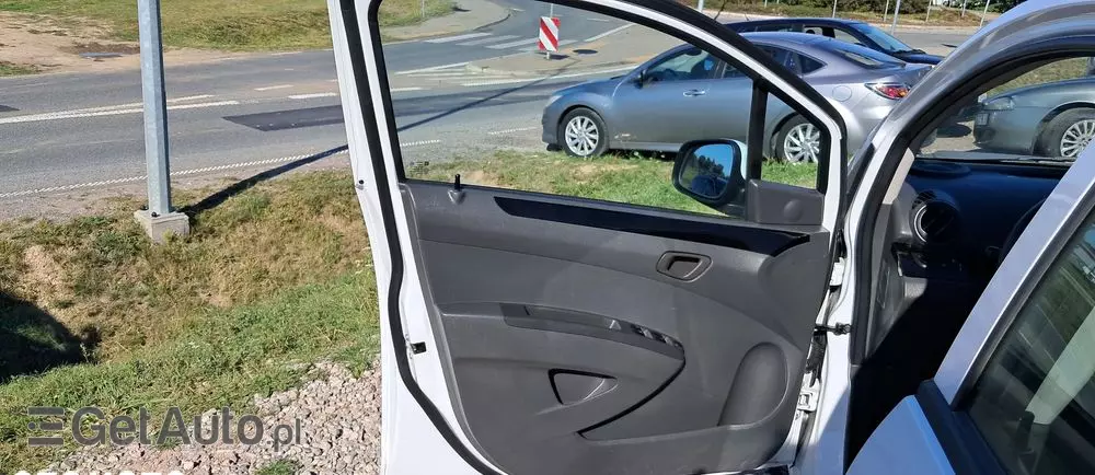 CHEVROLET Spark 1.0 LS+ Design