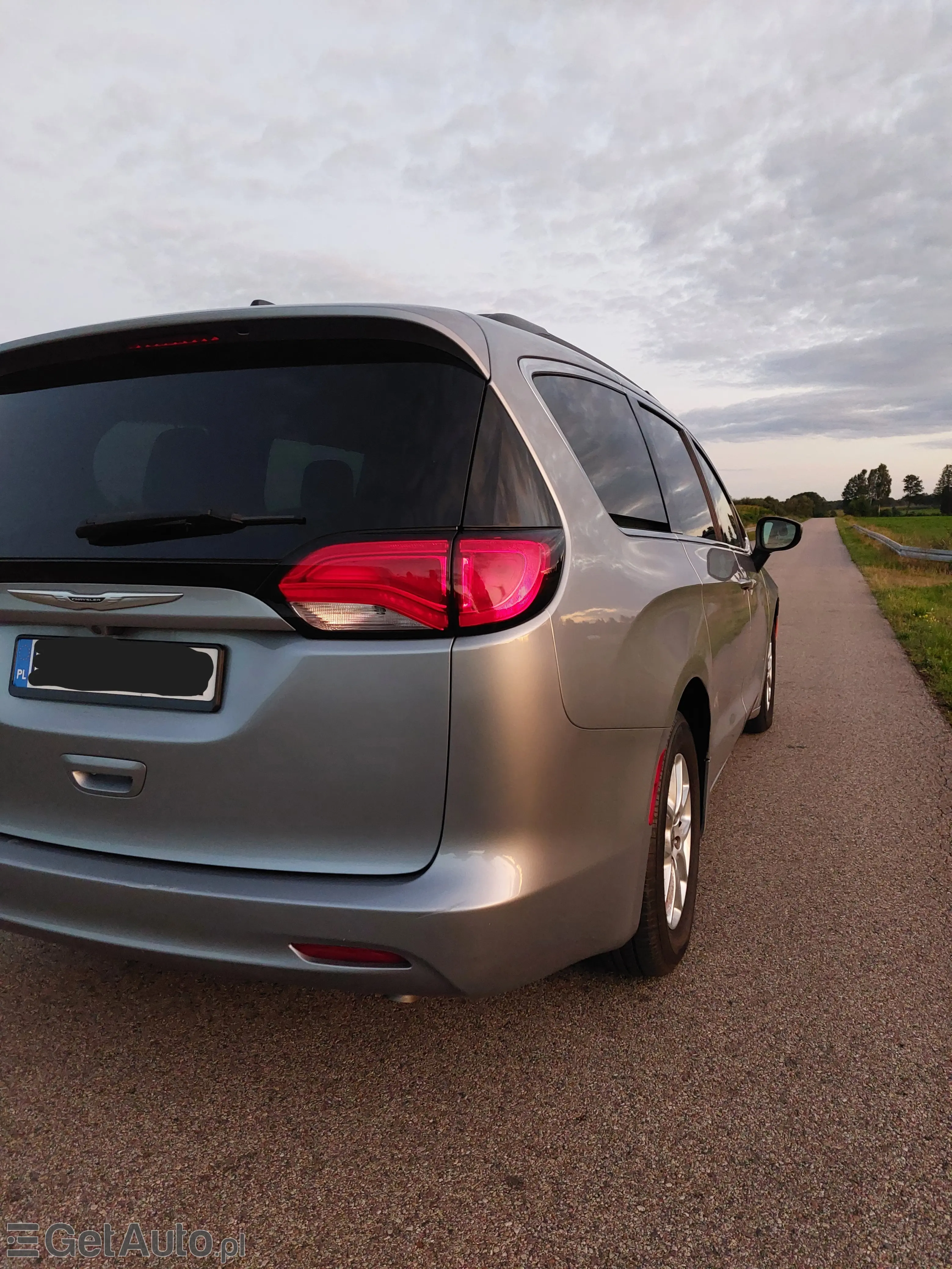 CHRYSLER VOYAGER PACIFICA 
