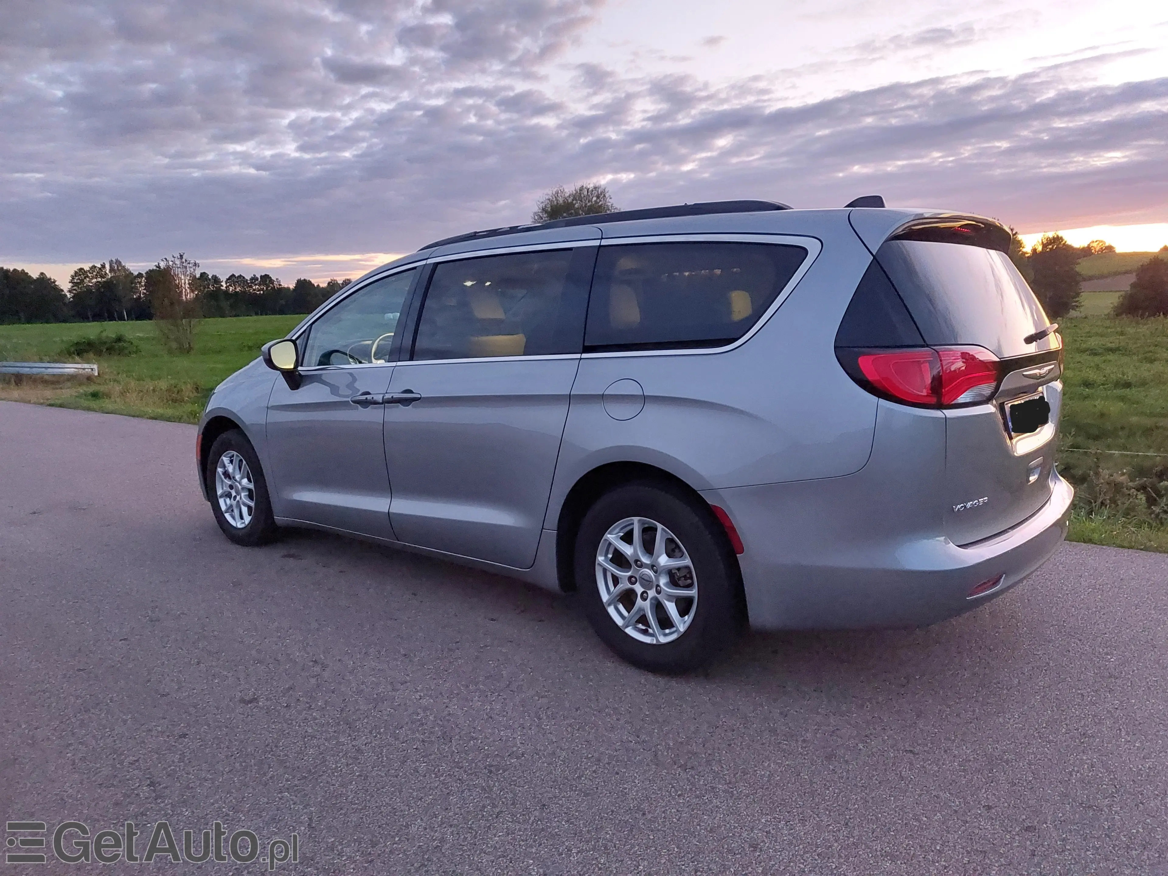 CHRYSLER VOYAGER PACIFICA 