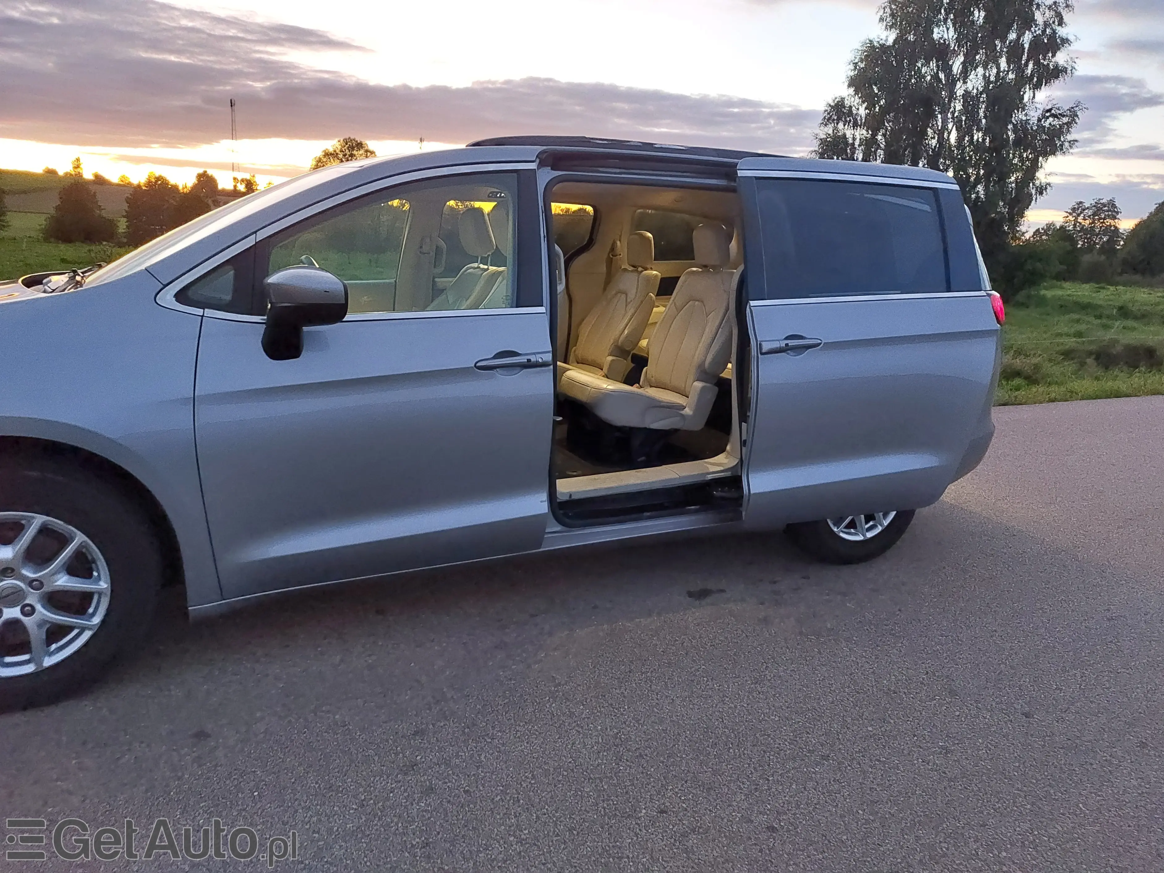 CHRYSLER VOYAGER PACIFICA 