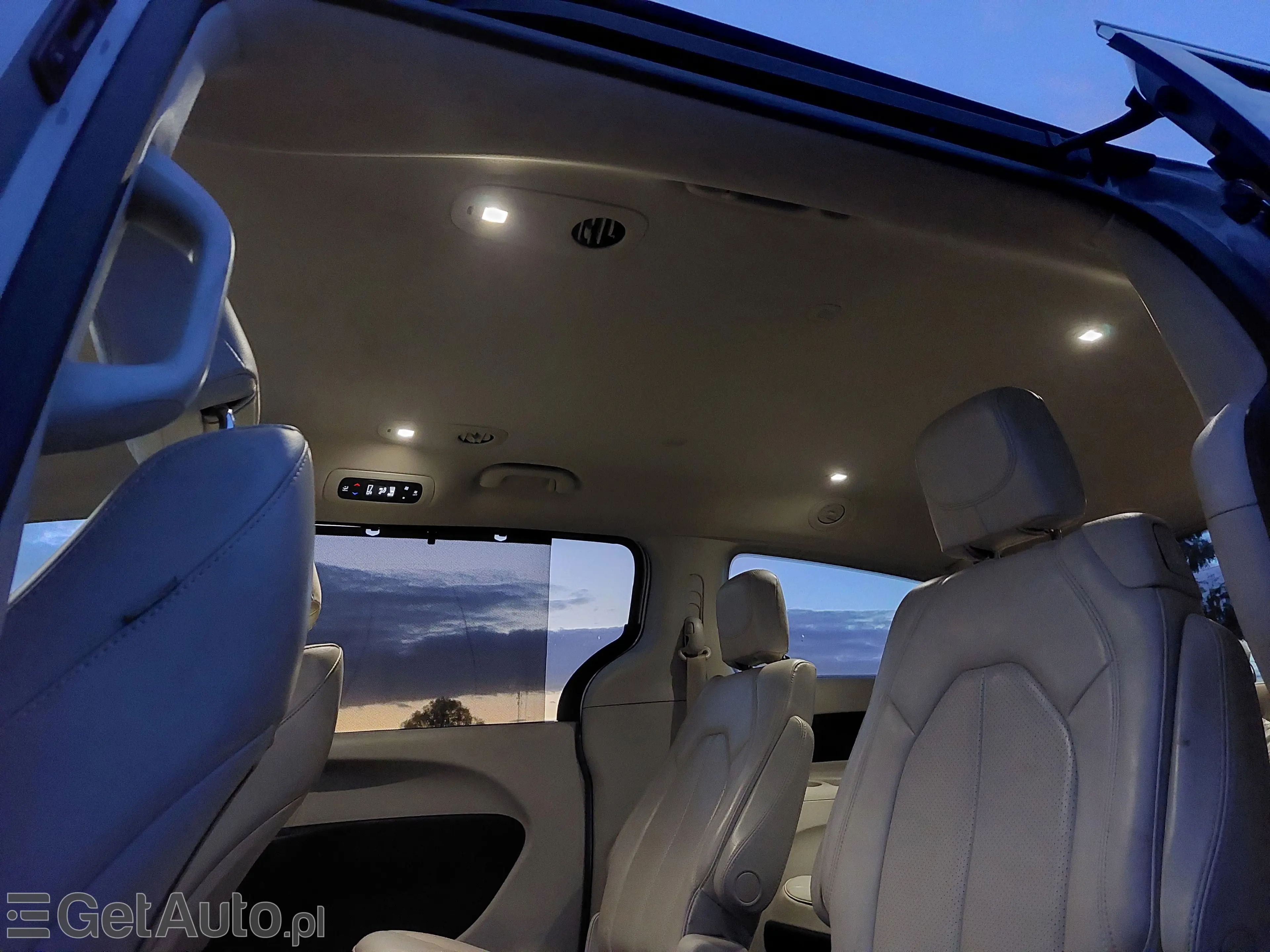 CHRYSLER VOYAGER PACIFICA 