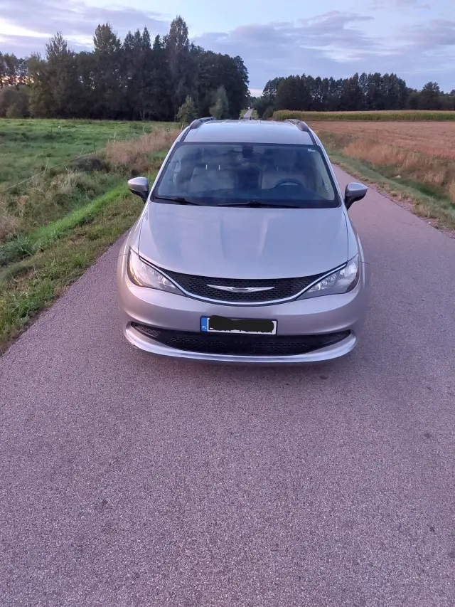 CHRYSLER VOYAGER PACIFICA 
