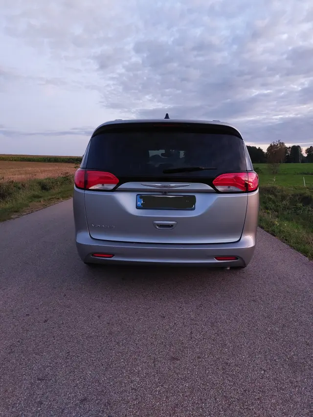 CHRYSLER VOYAGER PACIFICA 