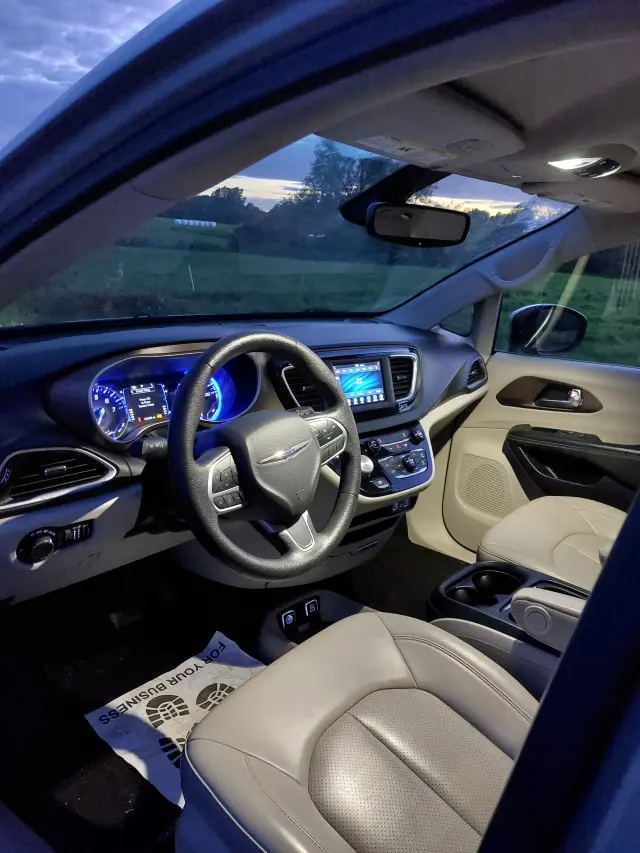 CHRYSLER VOYAGER PACIFICA 