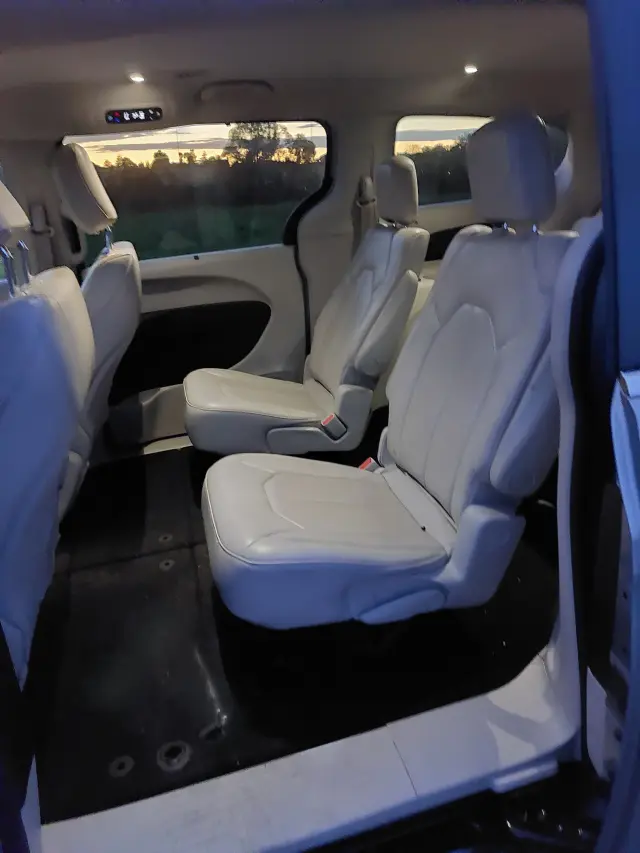 CHRYSLER VOYAGER PACIFICA 