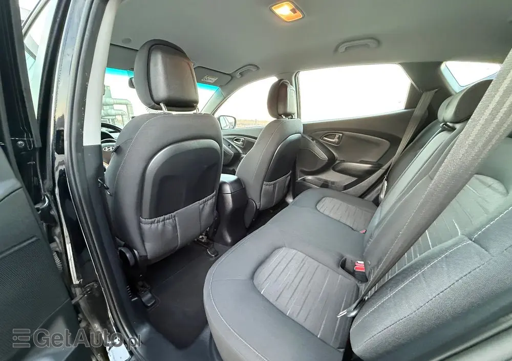 HYUNDAI Ix35 1.6 2WD blue Trend