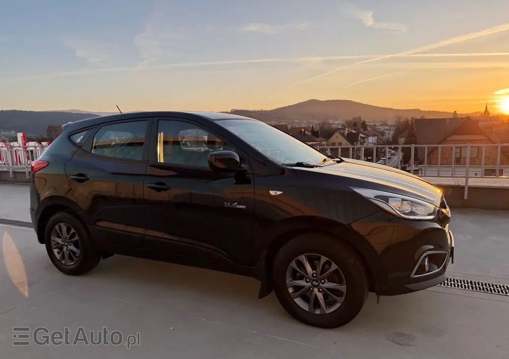 HYUNDAI Ix35 1.6 2WD blue Trend