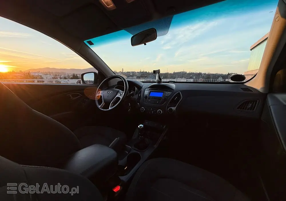 HYUNDAI Ix35 1.6 2WD blue Trend