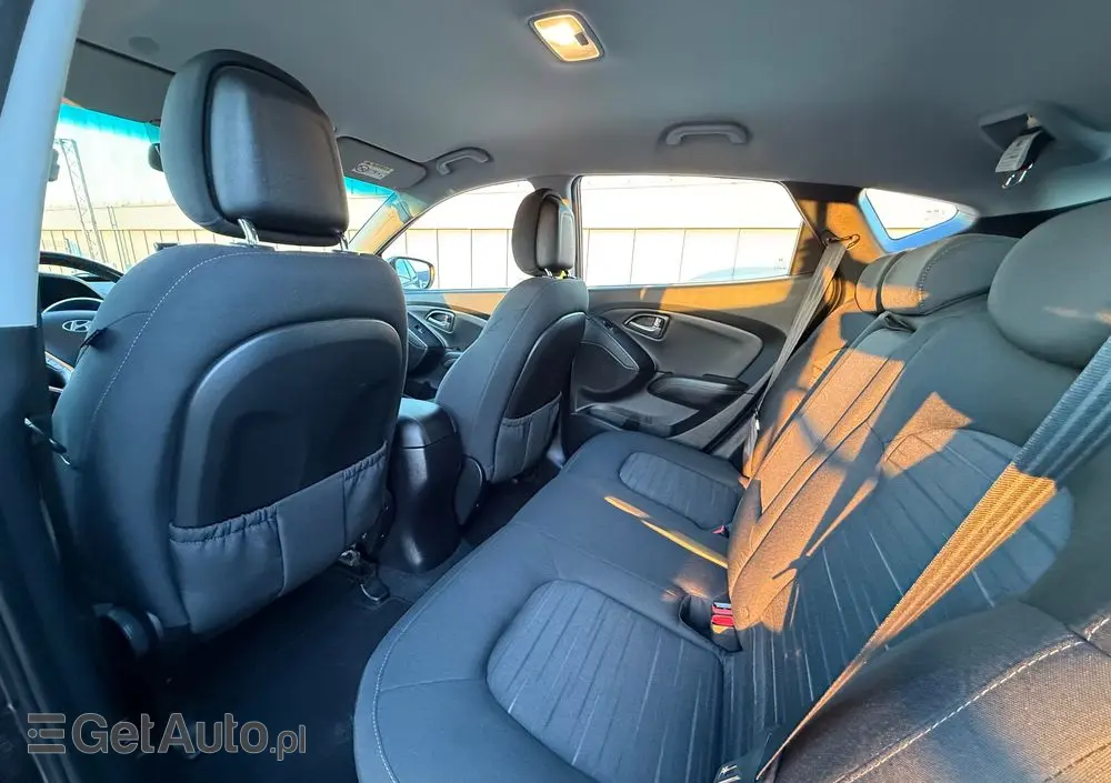 HYUNDAI Ix35 1.6 2WD blue Trend