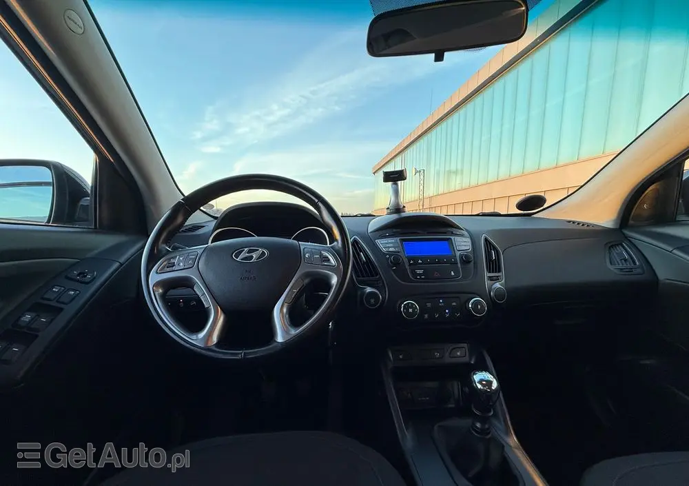 HYUNDAI Ix35 1.6 2WD blue Trend