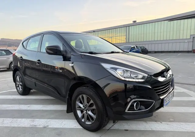 HYUNDAI Ix35 1.6 2WD blue Trend