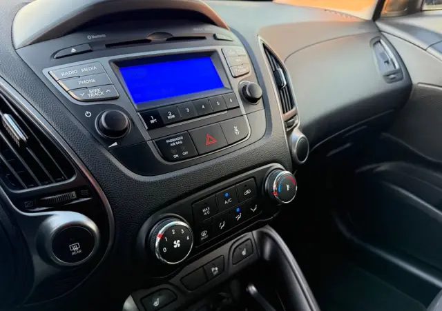 HYUNDAI Ix35 1.6 2WD blue Trend