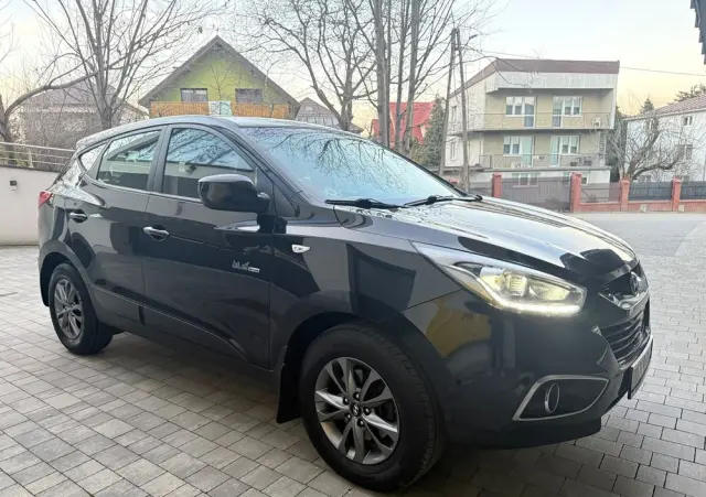 HYUNDAI Ix35 1.6 2WD blue Trend