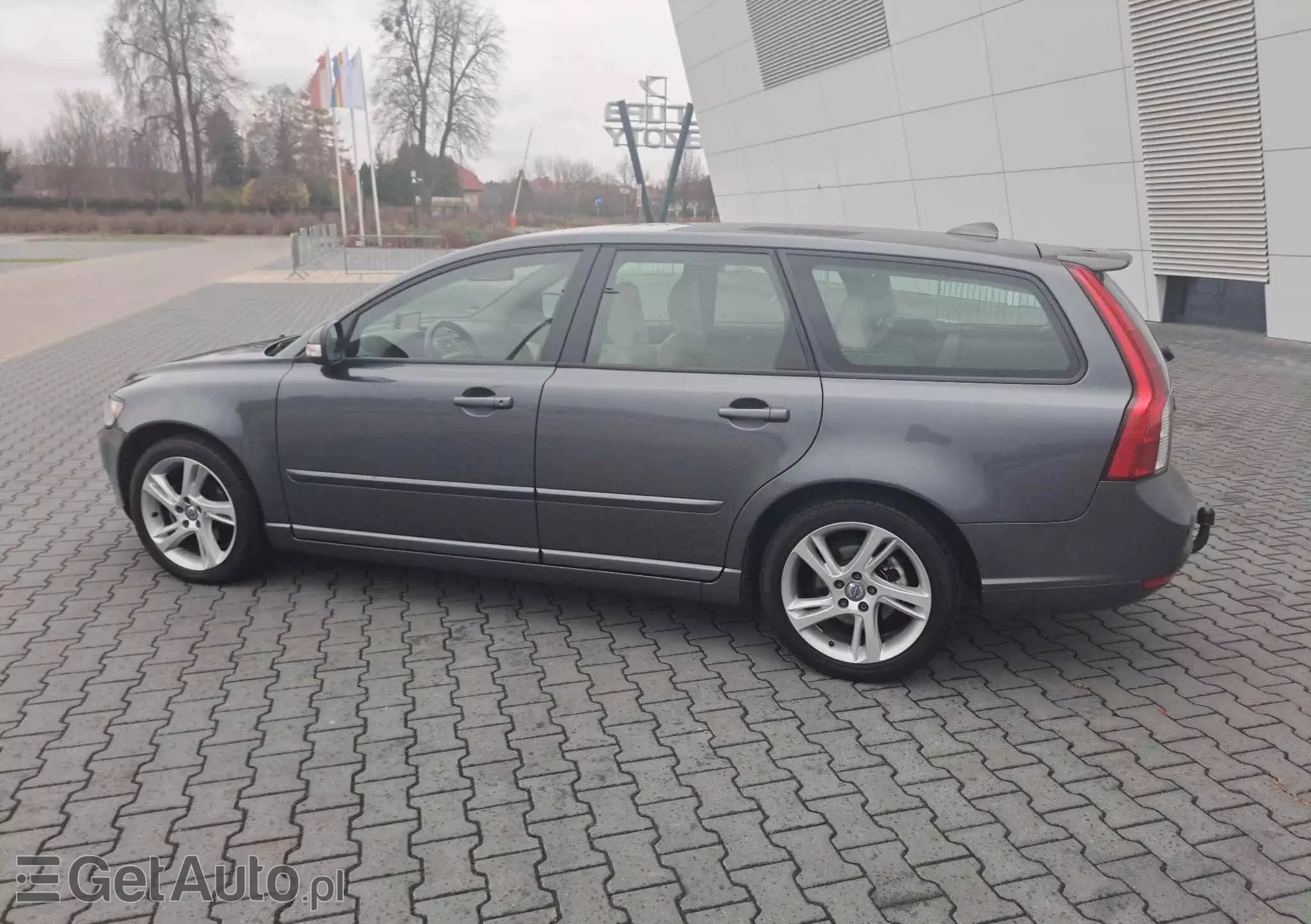 VOLVO V50 D2 Summum
