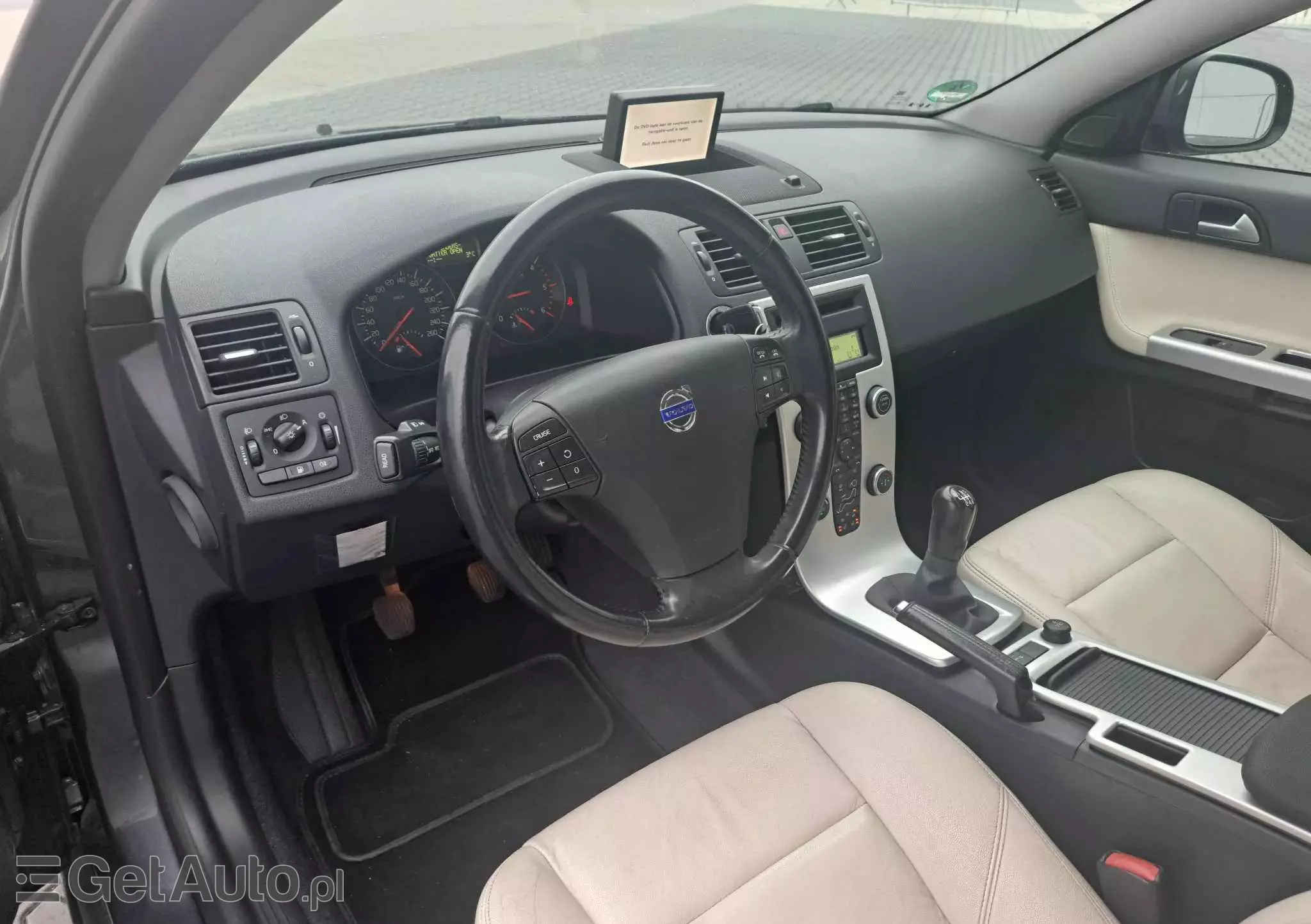 VOLVO V50 D2 Summum