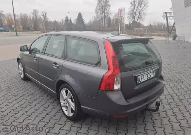 VOLVO V50 D2 Summum