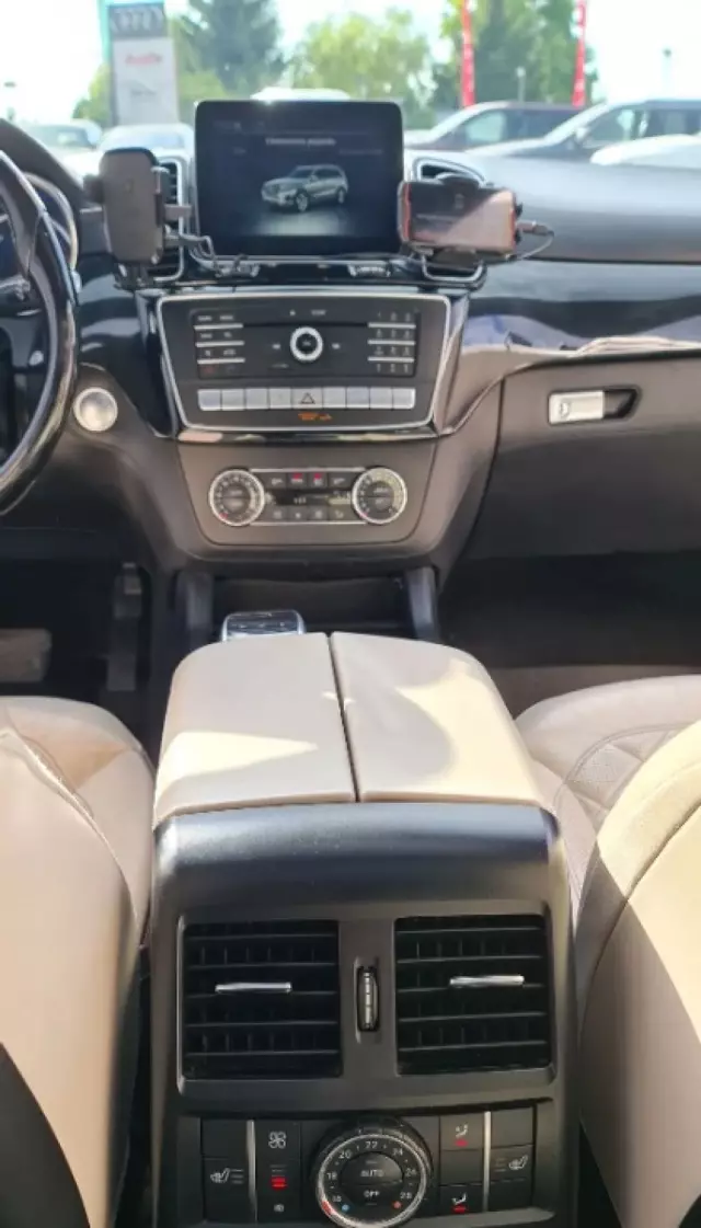 MERCEDES-BENZ GLS 