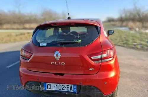 RENAULT Clio 