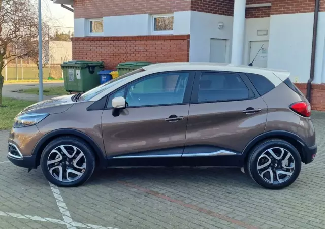 RENAULT Captur 