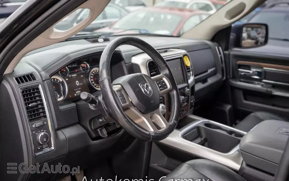 RAM 1500 Crew Cab Laramie